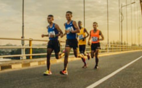 關(guān)于接力賽加油稿范文