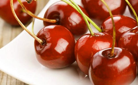 記敘父親與櫻桃花的詩(shī)歌