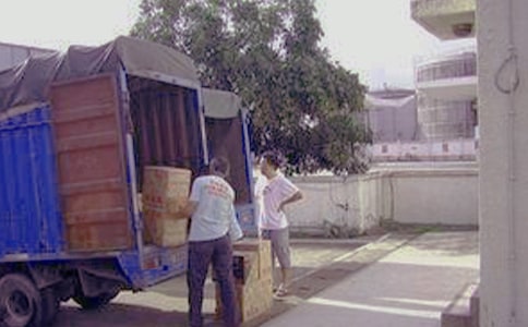 �P(gu��n)��Λρ��ҵ�С�W������7ƪ