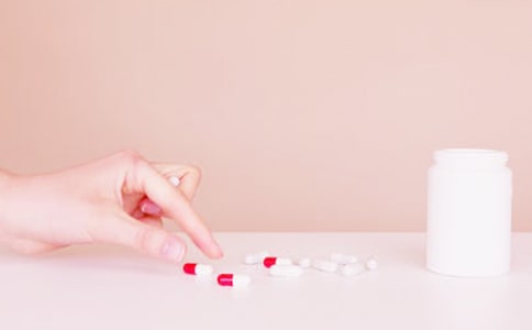 痛苦的吃藥作文