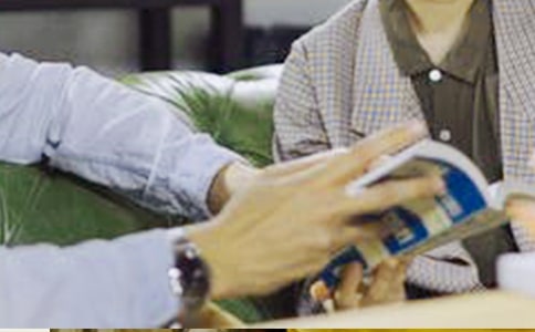 【精選】大學(xué)生貧困補(bǔ)助申請(qǐng)書(shū)