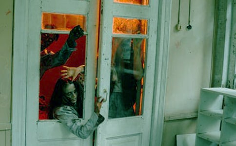 難忘的一次進(jìn)“鬼屋”作文