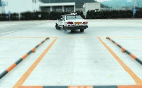 �{УҎ(gu��)���ƶ�