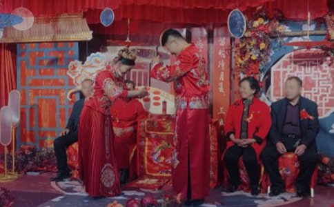 (經(jīng)典)結(jié)婚慶典上的證婚詞