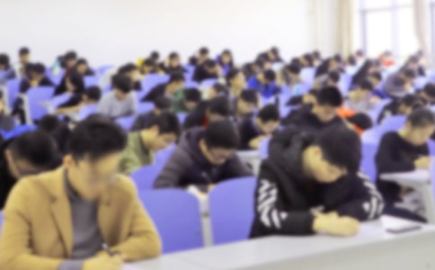 2022關(guān)于期中考試的升旗儀式講話稿范文(通用16篇)