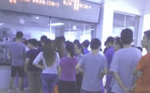 ʳ����Ĭ��(bi��o)�Z�����x320�l��