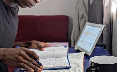 送給畢業(yè)學(xué)長祝福的話語(精選100句)