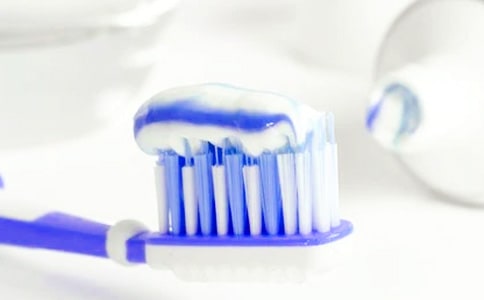 擠牙膏的啟示作文